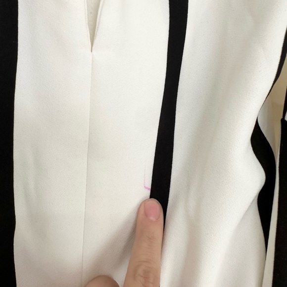 Banana Republic STRIPE SPLIT NECK FIT AND FLARE DRESS size 0 - Picture 2 of 4